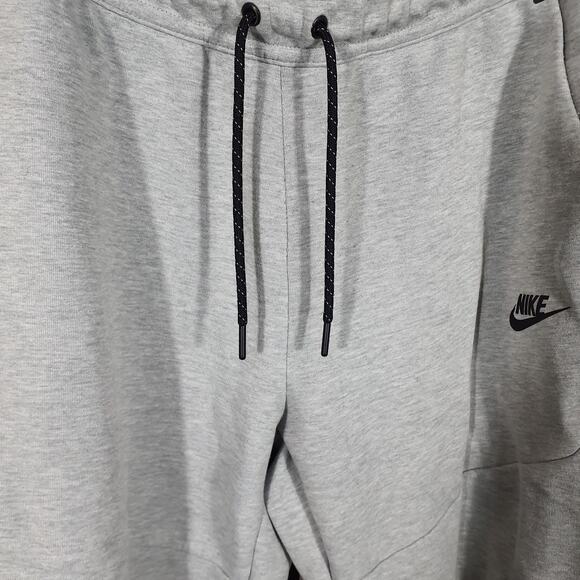 Nike Tech Fleece Jogger Size M - Picture 4 of 6